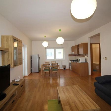 Apartman 502 Ruzindol Bagian luar foto