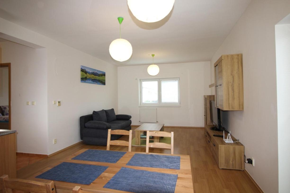Apartman 502 Ruzindol Bagian luar foto